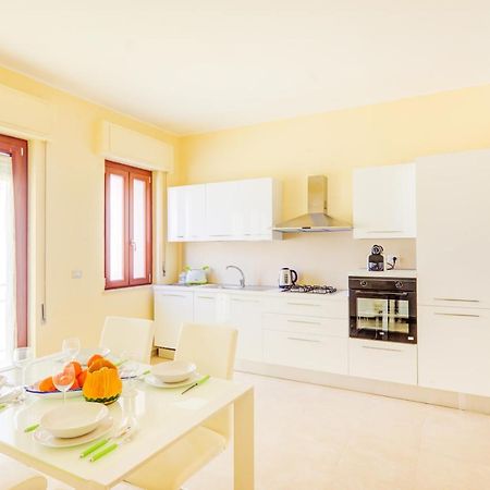 סירקוזה Domus Iose Seaview Apartment מראה חיצוני תמונה