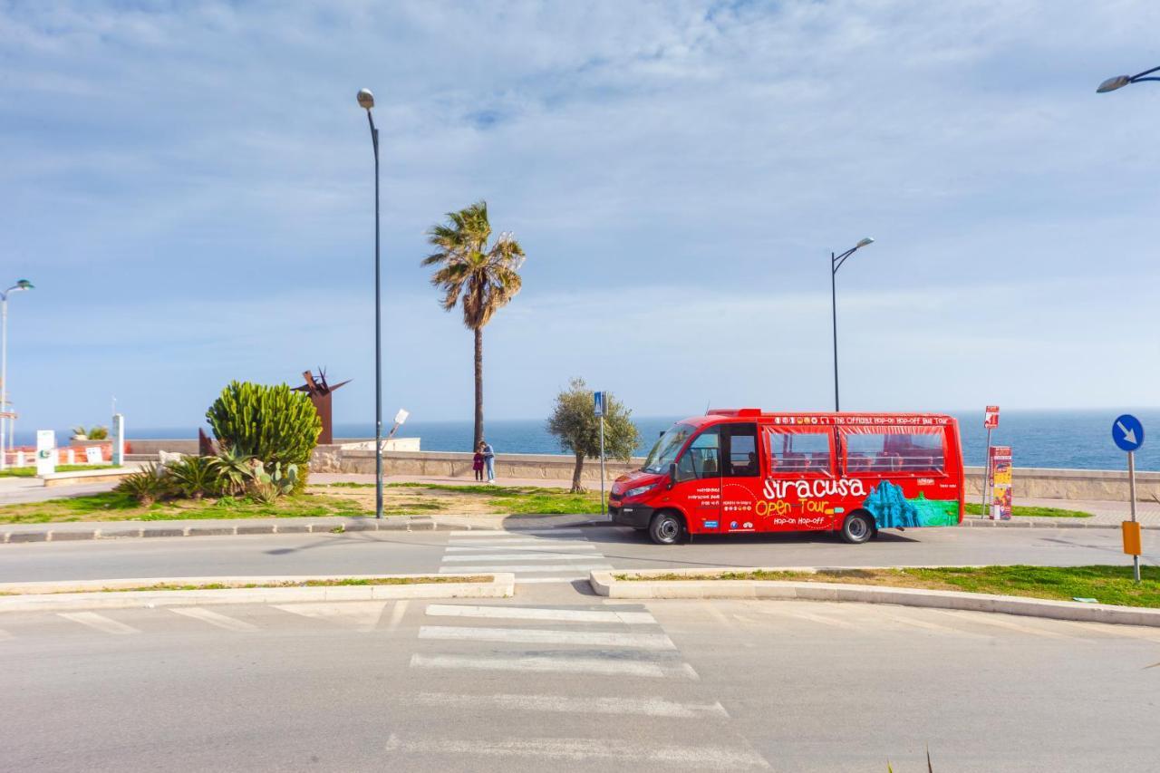 סירקוזה Domus Iose Seaview Apartment מראה חיצוני תמונה